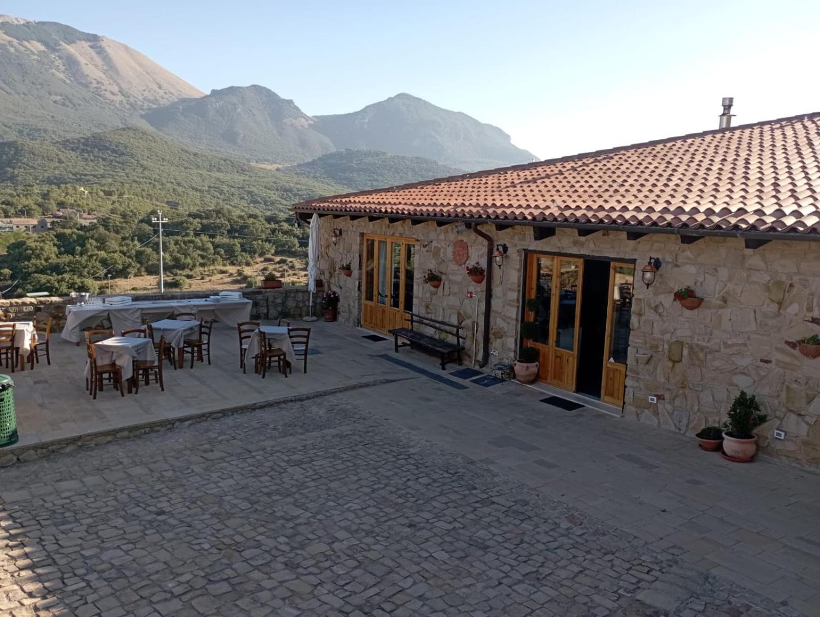 Foresteria Mongerrati Isnello Exterior photo